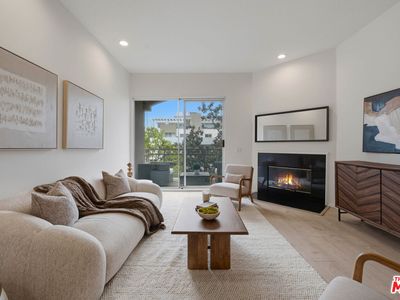 1820 S Beverly Glen Blvd APT 208