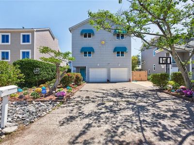 832 Surfside Ave