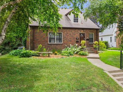 1522 Hague Ave