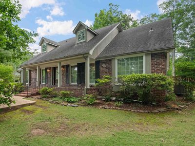 2667 Creekview Dr