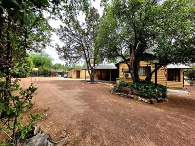 1306 N Woodland Dr