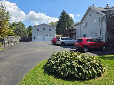 36 Acre Pl