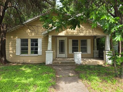 714 N Montclair Ave
