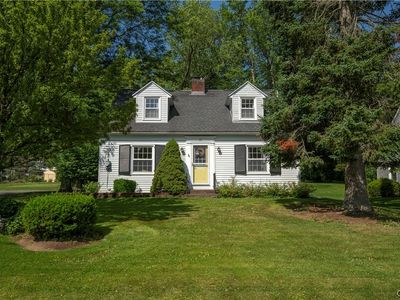 22 Winmar Cres