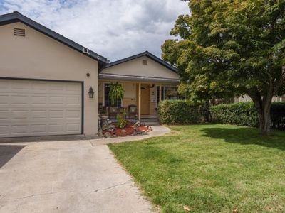 915 Dorian Ct