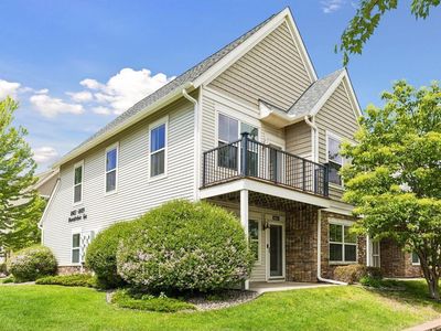 8413 Forestview Ln N #101