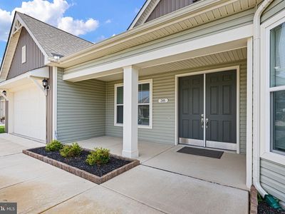 38 Leander Dr