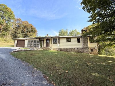 120 Clay St