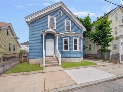 23 Grand St