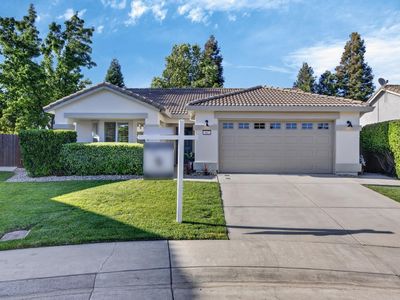 9801 Savonna Ct