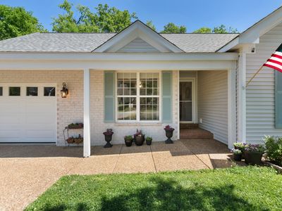1129 McDonough Cir