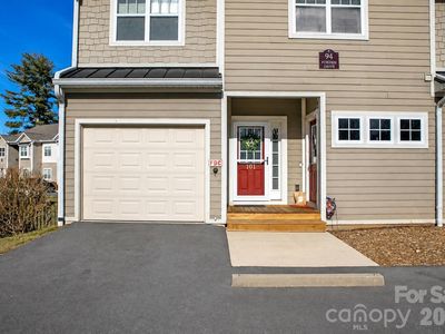 94 Foxden Dr #101