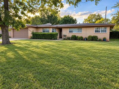 3334 Parkcrest Dr