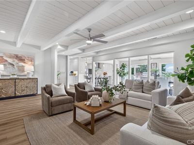 2830 Anacapa Pl