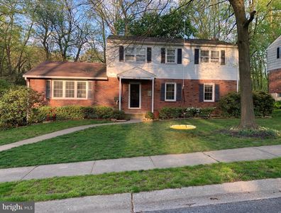 806 N Country Club Dr
