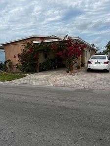 1081 SW 129th Ave #7