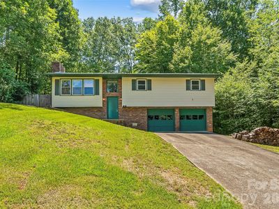 32 Swanns View Dr