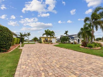 8503 SW Sand Crane Cir