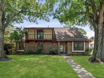 Property at 11914 Meadowtrail Ln, Meadows Place, TX