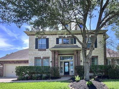 2400 Lakeway Dr
