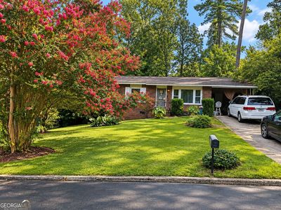 127 Ellendale Ln NW