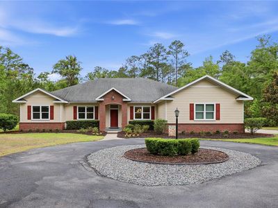 9208 NW 64th Ter