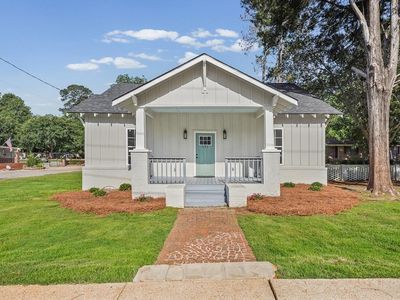 251 Pecan St SE