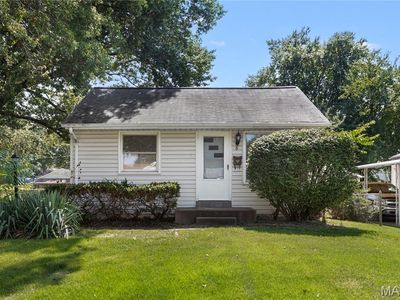 8 Wescott Dr