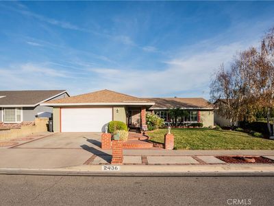 2436 N Castlemont Ct