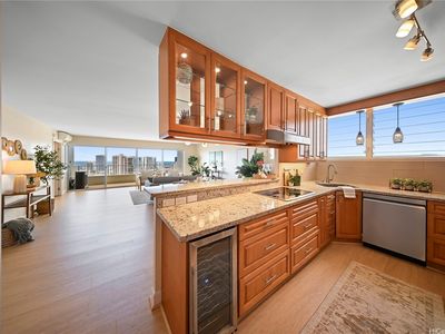927 Prospect St APT 1601