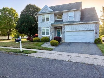 22 Village Square Dr