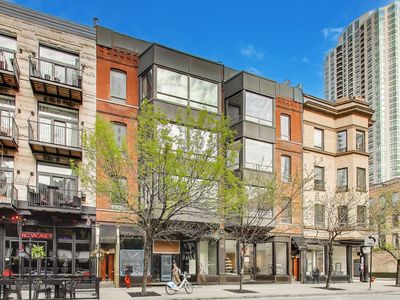 503 N Wells St APT 3