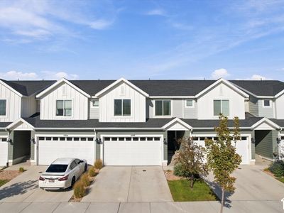 1108 E Dogwatch Dr