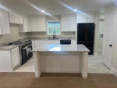 963 Coachlight Dr