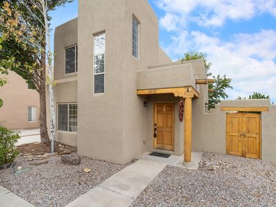 4252 Rock Castle Ln