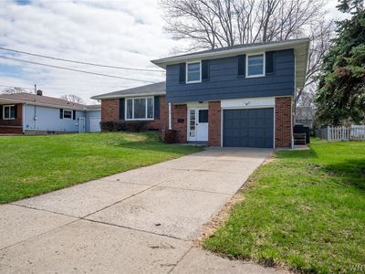 69 Laurelton Dr