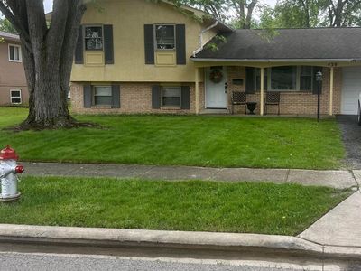 439 Foxwood Dr