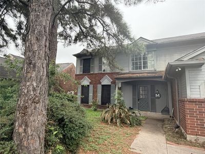 13827 Hallfield Dr
