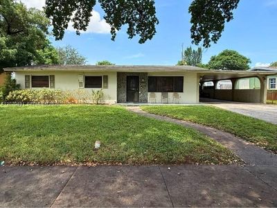18600 NW 38th Ct