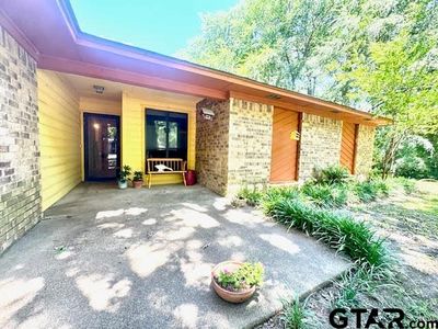 23319 Peninsula Point