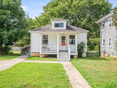 2217 Columbia Ave