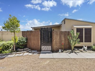 3825 W ROSE GARDEN Lane