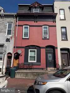735 N 9th St
