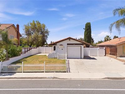 23293 Bay Ave