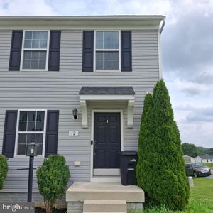 12 Britania Ct