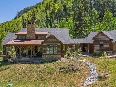 27 Meadow Circle