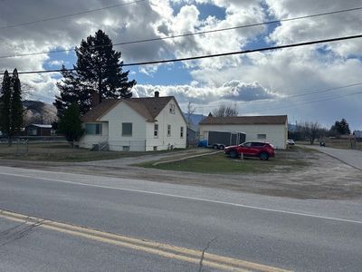 1629 & 1631 River Rd W #9
