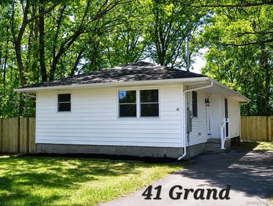 41 Grand Avenue