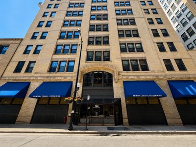 780 S Federal St APT 201