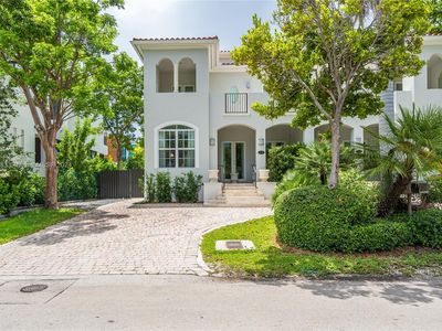 290 Fernwood Rd UNIT 1